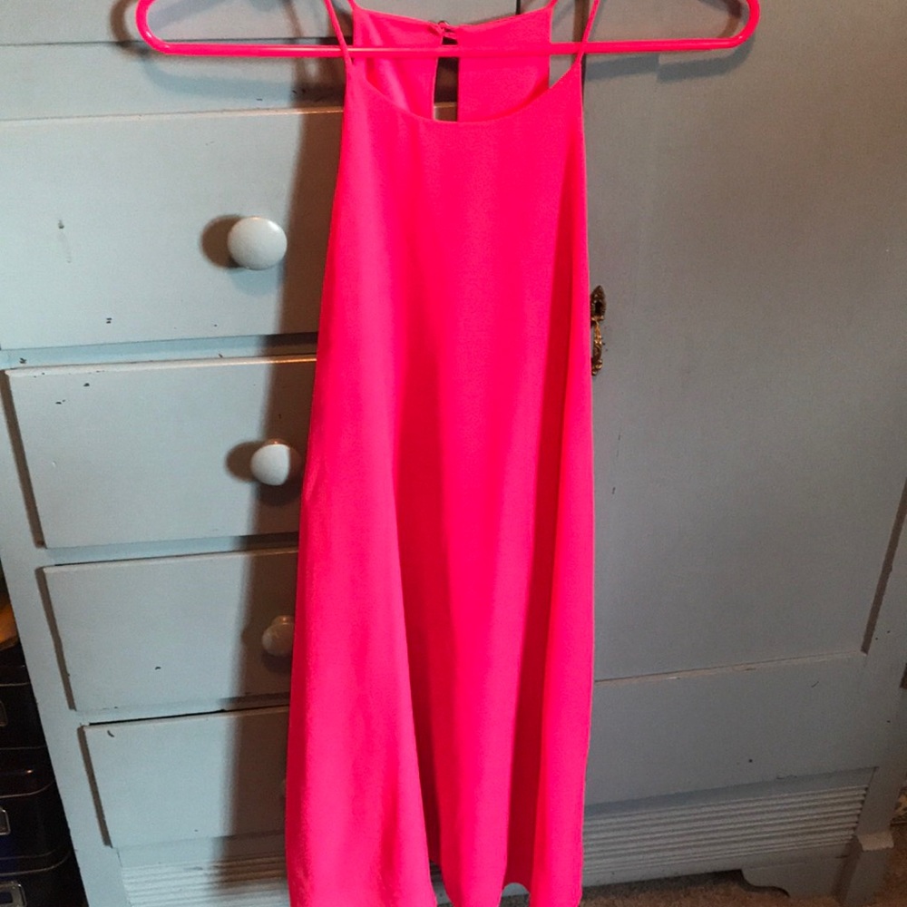 Fun shift dress with a great pop of color